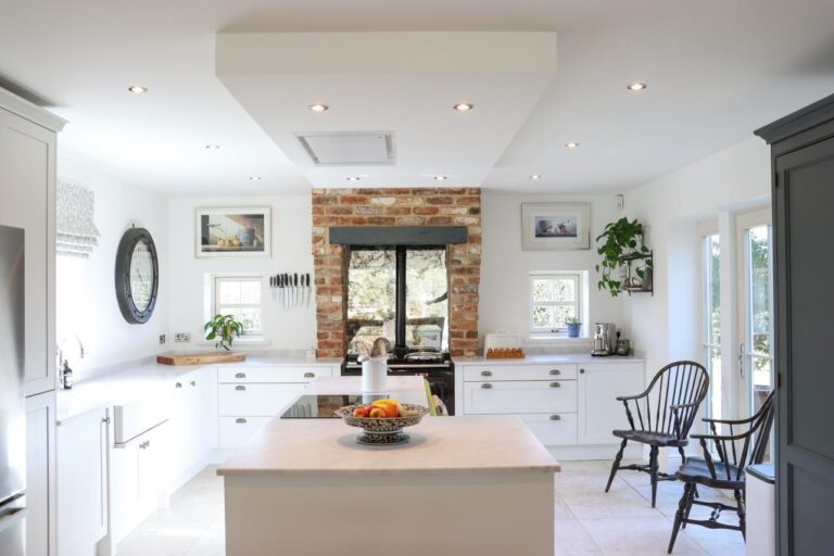 Small kitchen design ideas for maximizing functionality