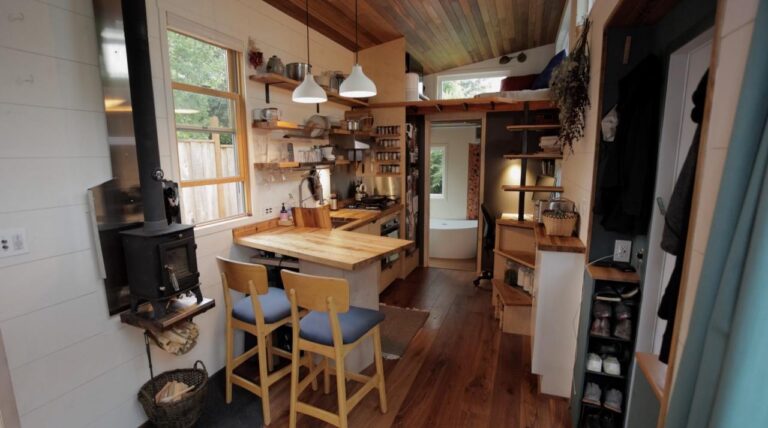 Creative storage solutions for tiny house interiors